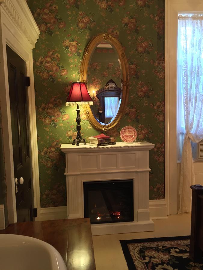 Annie Wiggins Guest House Galena Esterno foto
